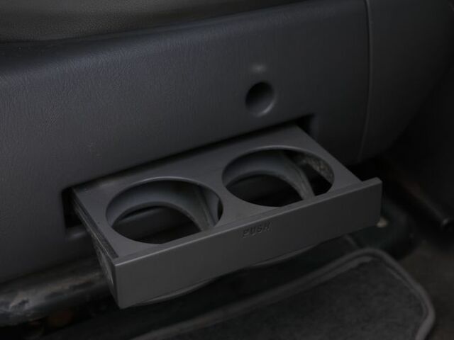 Серый Киа Карнивал, объемом двигателя 2.9 л и пробегом 3 тыс. км за 4599 $, фото 14 на Automoto.ua