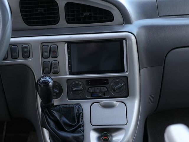 Серый Киа Карнивал, объемом двигателя 2.9 л и пробегом 3 тыс. км за 4599 $, фото 20 на Automoto.ua