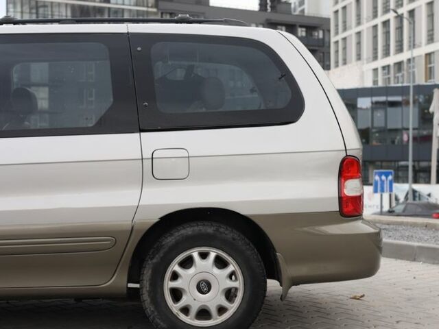 Серый Киа Карнивал, объемом двигателя 2.9 л и пробегом 3 тыс. км за 4599 $, фото 6 на Automoto.ua