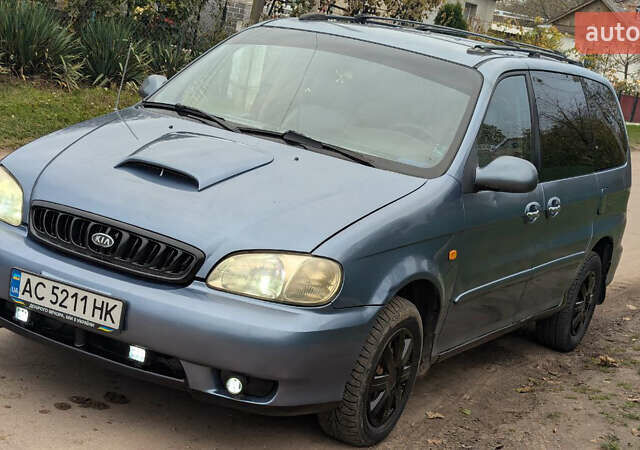 Серый Киа Карнивал, объемом двигателя 2.9 л и пробегом 350 тыс. км за 2150 $, фото 32 на Automoto.ua