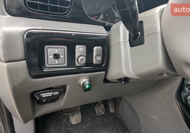 Серый Киа Карнивал, объемом двигателя 2.9 л и пробегом 350 тыс. км за 2150 $, фото 12 на Automoto.ua