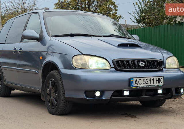 Серый Киа Карнивал, объемом двигателя 2.9 л и пробегом 350 тыс. км за 2150 $, фото 27 на Automoto.ua