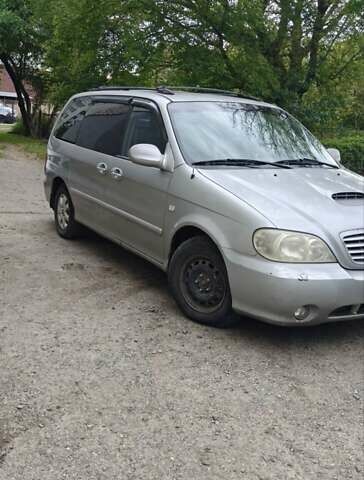 Серый Киа Карнивал, объемом двигателя 2.9 л и пробегом 270 тыс. км за 3450 $, фото 5 на Automoto.ua