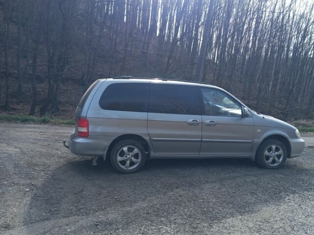 Серый Киа Карнивал, объемом двигателя 2.9 л и пробегом 147 тыс. км за 4709 $, фото 5 на Automoto.ua