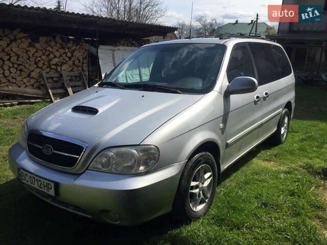 Серый Киа Карнивал, объемом двигателя 2.9 л и пробегом 390 тыс. км за 4800 $, фото 3 на Automoto.ua