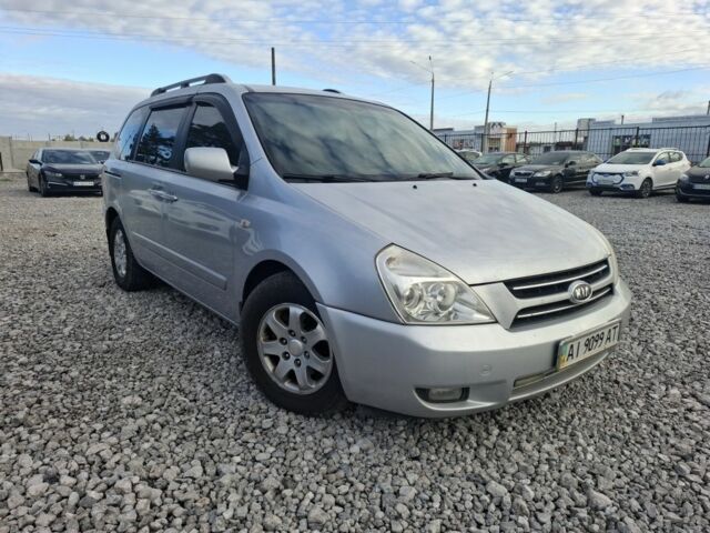 Сірий Кіа Карнівал, об'ємом двигуна 2.9 л та пробігом 267 тис. км за 5400 $, фото 2 на Automoto.ua