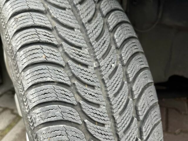 Кіа Карнівал 2006 у Львові на Automoto.ua Сірий Кіа Карнівал, об'ємом двигуна 0 л та пробігом 245 тис. км за 1600 $, фото 6 на Automoto.ua