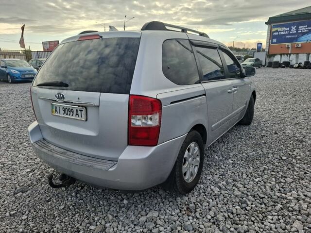 Сірий Кіа Карнівал, об'ємом двигуна 2.9 л та пробігом 267 тис. км за 5400 $, фото 4 на Automoto.ua