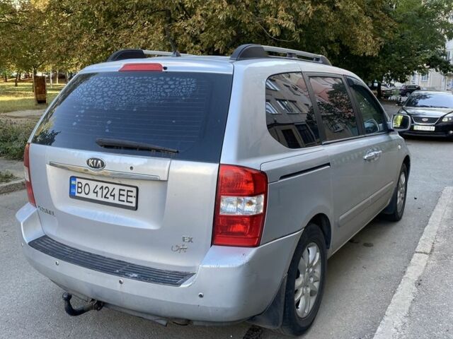 Сірий Кіа Карнівал, об'ємом двигуна 2.9 л та пробігом 310 тис. км за 5600 $, фото 1 на Automoto.ua