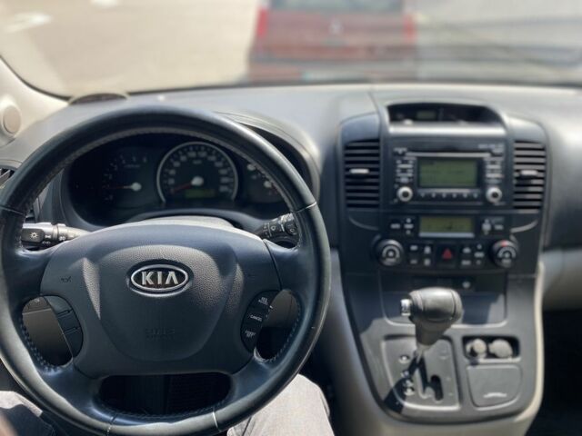 Серый Киа Карнивал, объемом двигателя 2.9 л и пробегом 407 тыс. км за 5900 $, фото 6 на Automoto.ua