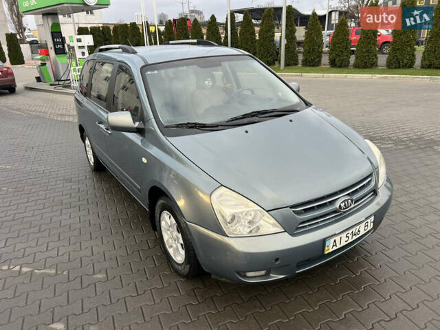 Серый Киа Карнивал, объемом двигателя 2.9 л и пробегом 354 тыс. км за 5450 $, фото 4 на Automoto.ua