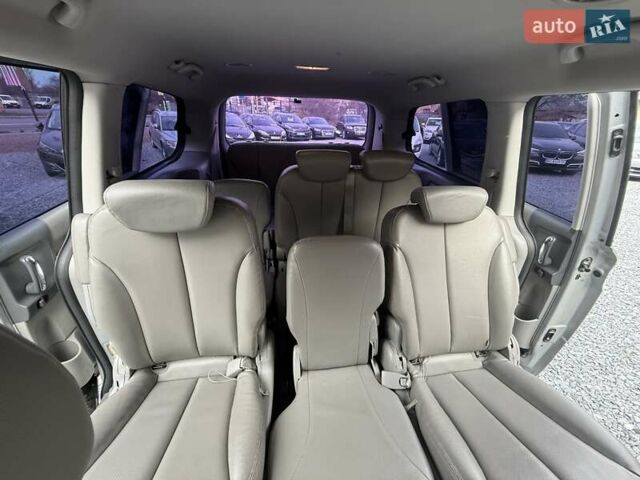 Серый Киа Карнивал, объемом двигателя 2.2 л и пробегом 264 тыс. км за 11000 $, фото 20 на Automoto.ua