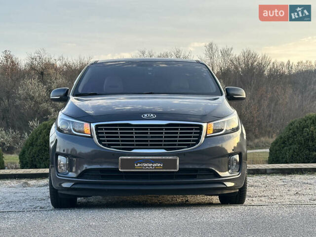 Сірий Кіа Карнівал, об'ємом двигуна 2.2 л та пробігом 187 тис. км за 17400 $, фото 1 на Automoto.ua
