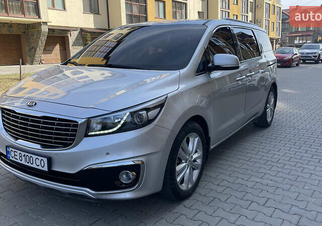 Серый Киа Карнивал, объемом двигателя 2.2 л и пробегом 124 тыс. км за 20900 $, фото 4 на Automoto.ua