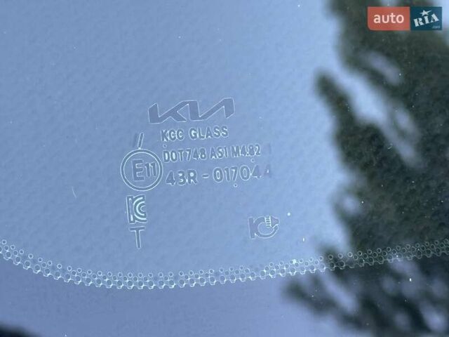 Серый Киа Карнивал, объемом двигателя 2.15 л и пробегом 186 тыс. км за 31500 $, фото 48 на Automoto.ua