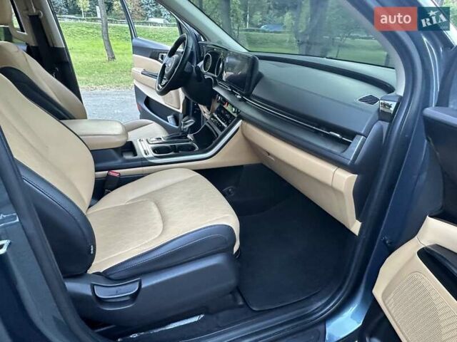 Серый Киа Карнивал, объемом двигателя 2.15 л и пробегом 186 тыс. км за 31500 $, фото 25 на Automoto.ua