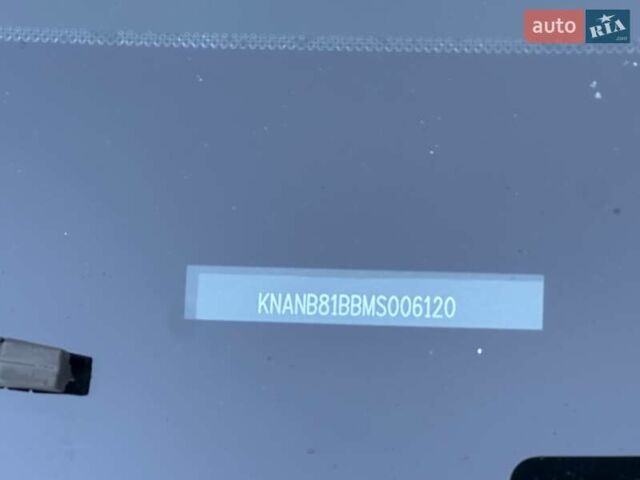 Серый Киа Карнивал, объемом двигателя 2.15 л и пробегом 186 тыс. км за 31500 $, фото 54 на Automoto.ua