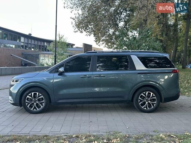 Серый Киа Карнивал, объемом двигателя 2.15 л и пробегом 186 тыс. км за 31500 $, фото 3 на Automoto.ua