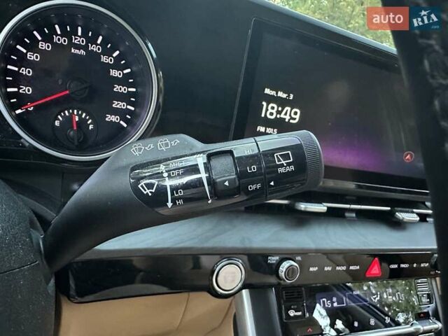 Серый Киа Карнивал, объемом двигателя 2.15 л и пробегом 186 тыс. км за 31500 $, фото 80 на Automoto.ua