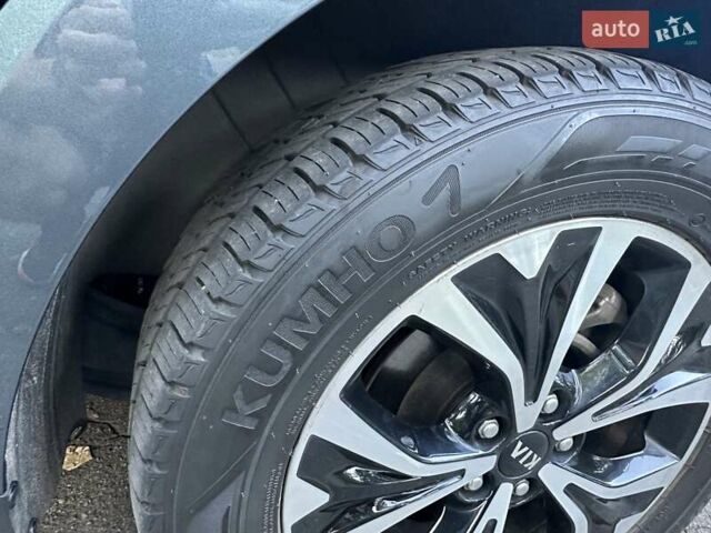Серый Киа Карнивал, объемом двигателя 2.15 л и пробегом 186 тыс. км за 31500 $, фото 47 на Automoto.ua