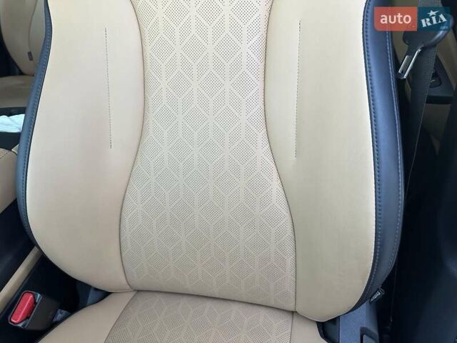 Серый Киа Карнивал, объемом двигателя 2.15 л и пробегом 186 тыс. км за 31500 $, фото 29 на Automoto.ua