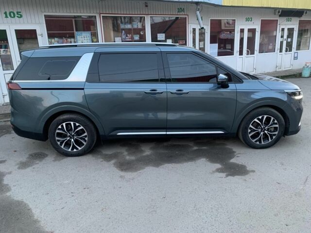 Серый Киа Карнивал, объемом двигателя 2.2 л и пробегом 81 тыс. км за 30900 $, фото 2 на Automoto.ua