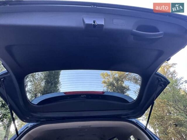 Серый Киа Карнивал, объемом двигателя 2.15 л и пробегом 186 тыс. км за 31500 $, фото 45 на Automoto.ua