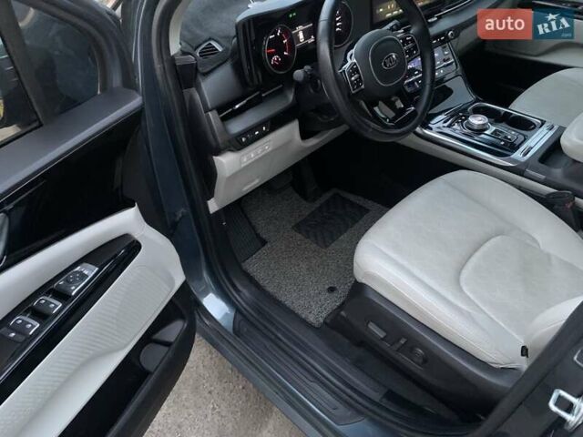 Серый Киа Карнивал, объемом двигателя 2.15 л и пробегом 81 тыс. км за 30950 $, фото 6 на Automoto.ua