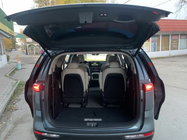 Серый Киа Карнивал, объемом двигателя 2.2 л и пробегом 81 тыс. км за 30900 $, фото 4 на Automoto.ua