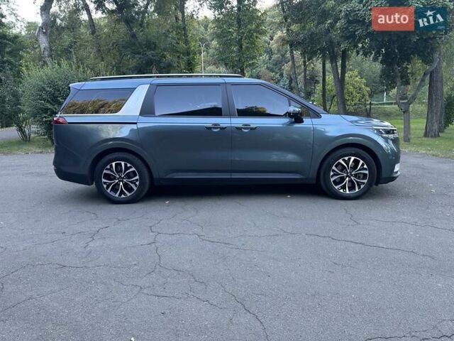 Серый Киа Карнивал, объемом двигателя 2.15 л и пробегом 186 тыс. км за 31500 $, фото 5 на Automoto.ua