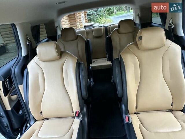 Серый Киа Карнивал, объемом двигателя 2.15 л и пробегом 186 тыс. км за 31500 $, фото 68 на Automoto.ua