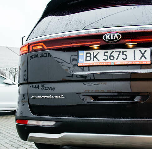 Сірий Кіа Карнівал, об'ємом двигуна 2.2 л та пробігом 147 тис. км за 33999 $, фото 15 на Automoto.ua