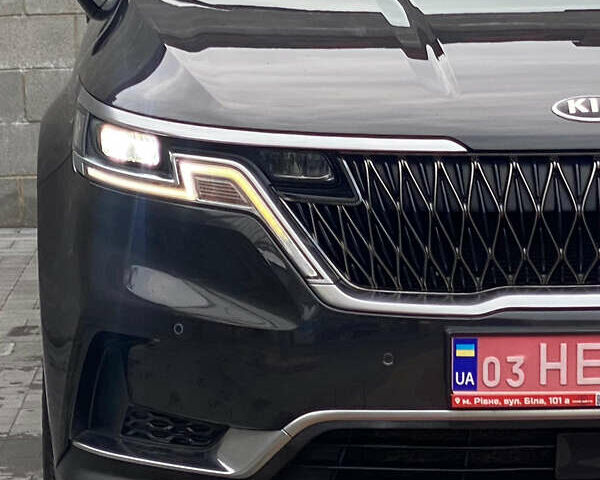 Киа Карнивал 2021 в Ровно на Automoto.ua Серый Киа Карнивал, объемом двигателя 2.2 л и пробегом 147 тыс. км за 33500 $, фото 3 на Automoto.ua