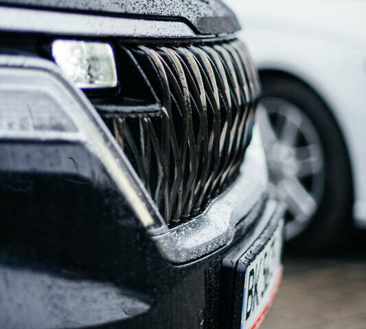 Сірий Кіа Карнівал, об'ємом двигуна 2.2 л та пробігом 147 тис. км за 33999 $, фото 63 на Automoto.ua