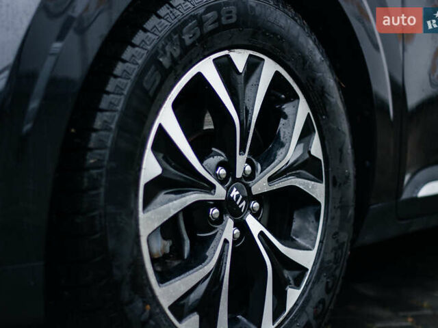 Сірий Кіа Карнівал, об'ємом двигуна 2.2 л та пробігом 147 тис. км за 33999 $, фото 75 на Automoto.ua