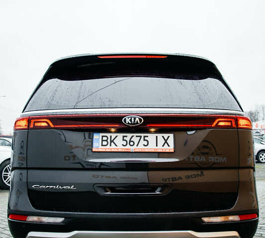 Сірий Кіа Карнівал, об'ємом двигуна 2.2 л та пробігом 147 тис. км за 33999 $, фото 14 на Automoto.ua