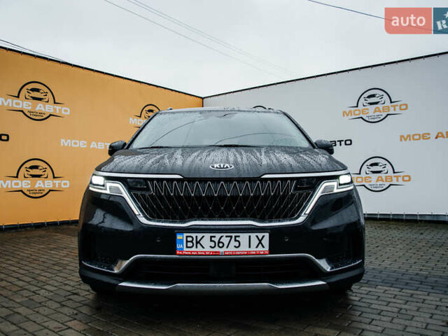 Сірий Кіа Карнівал, об'ємом двигуна 2.2 л та пробігом 147 тис. км за 33999 $, фото 2 на Automoto.ua