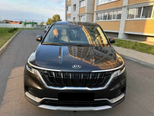 Серый Киа Карнивал, объемом двигателя 2.2 л и пробегом 153 тыс. км за 25000 $, фото 1 на Automoto.ua