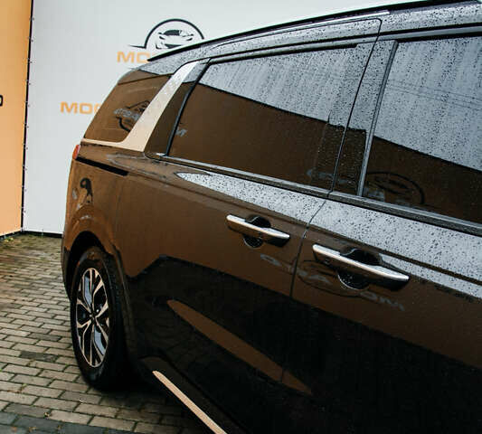 Сірий Кіа Карнівал, об'ємом двигуна 2.2 л та пробігом 147 тис. км за 33999 $, фото 11 на Automoto.ua