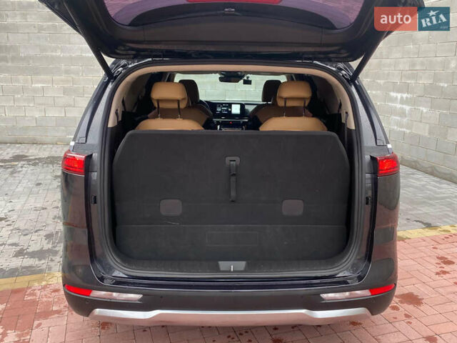 Серый Киа Карнивал, объемом двигателя 2.2 л и пробегом 147 тыс. км за 35500 $, фото 12 на Automoto.ua