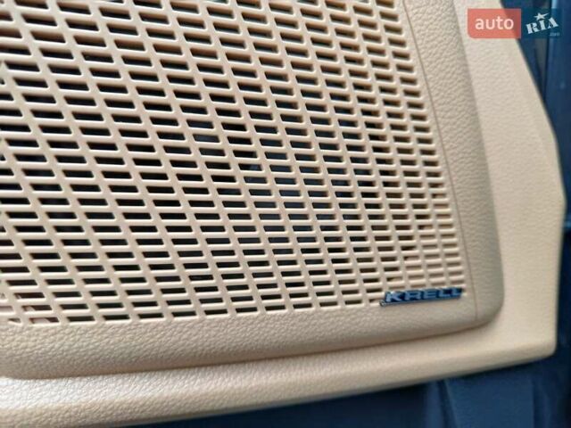 Серый Киа Карнивал, объемом двигателя 2.15 л и пробегом 90 тыс. км за 48000 $, фото 12 на Automoto.ua