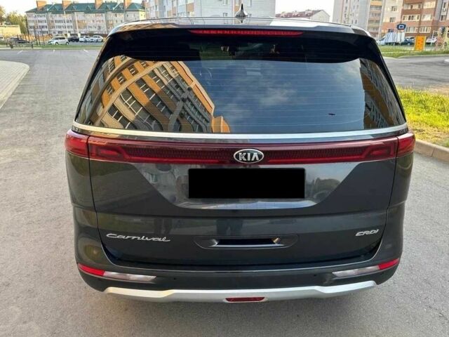 Серый Киа Карнивал, объемом двигателя 2.2 л и пробегом 153 тыс. км за 25000 $, фото 6 на Automoto.ua