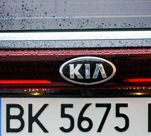 Сірий Кіа Карнівал, об'ємом двигуна 2.2 л та пробігом 147 тис. км за 33999 $, фото 85 на Automoto.ua