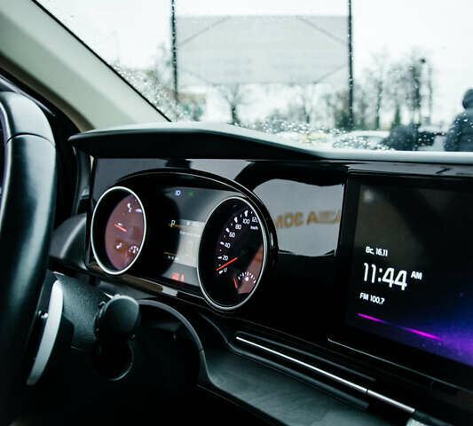 Сірий Кіа Карнівал, об'ємом двигуна 2.2 л та пробігом 147 тис. км за 33999 $, фото 37 на Automoto.ua