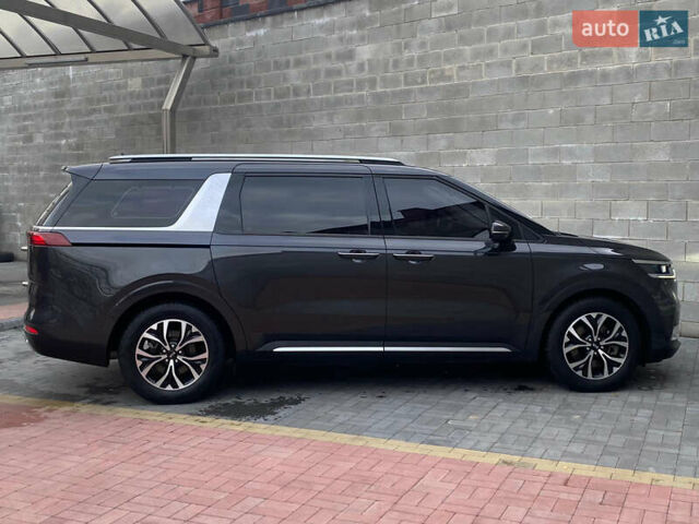 Серый Киа Карнивал, объемом двигателя 2.2 л и пробегом 147 тыс. км за 35500 $, фото 17 на Automoto.ua