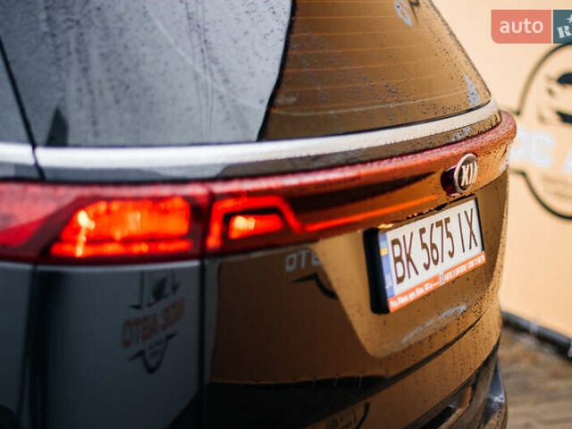 Сірий Кіа Карнівал, об'ємом двигуна 2.2 л та пробігом 147 тис. км за 33999 $, фото 83 на Automoto.ua