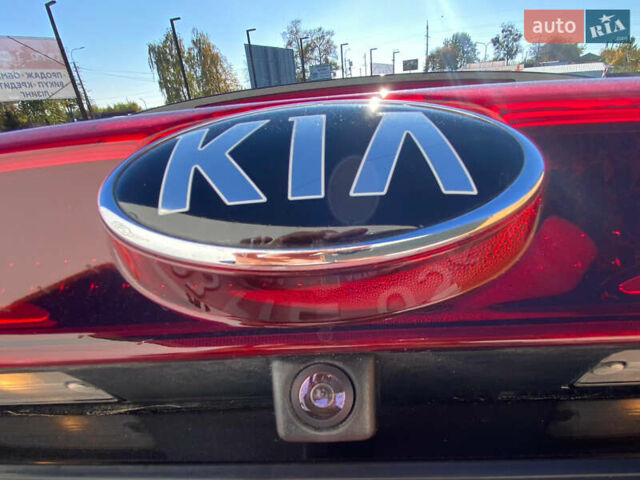 Сірий Кіа Карнівал, об'ємом двигуна 2.2 л та пробігом 147 тис. км за 33999 $, фото 99 на Automoto.ua