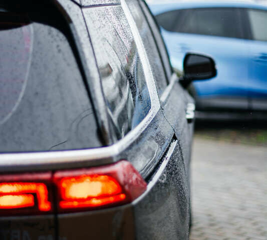 Сірий Кіа Карнівал, об'ємом двигуна 2.2 л та пробігом 147 тис. км за 33999 $, фото 88 на Automoto.ua