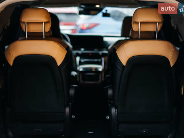 Сірий Кіа Карнівал, об'ємом двигуна 2.2 л та пробігом 147 тис. км за 33999 $, фото 89 на Automoto.ua