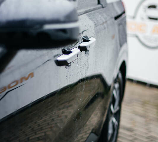 Сірий Кіа Карнівал, об'ємом двигуна 2.2 л та пробігом 147 тис. км за 33999 $, фото 76 на Automoto.ua